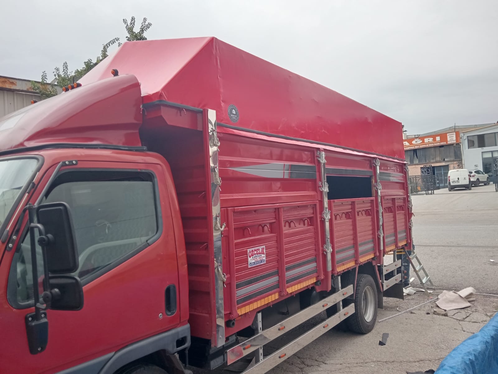 Ankara Kamyon ve Tır Brandası İmalatı: Dayanıklı, Su Geçirmez ve Uzun Ömürlü Çözümler